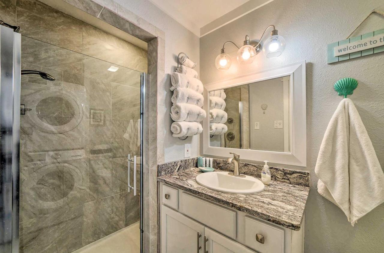 Port Aransas Condo With Outdoor Pool - Pets Welcome! Mustang Beach Exterior photo